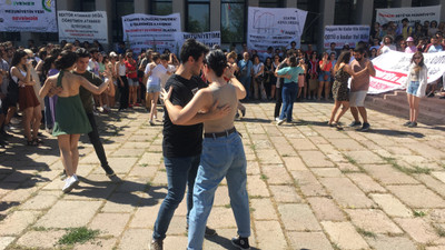ODTÜ'de 'Devrim' protestosu: Mezuniyetimizi Devrim Stadyumu'nda gerçekleştireceğiz 