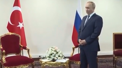 Putin'in Erdoğan'ı beklemesi İngiliz medyasına yansıdı