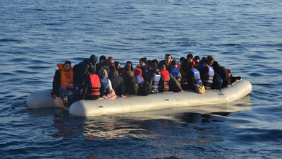 Skandal ortaya çıktı: AB'den Yunanistan'a 'göçmenleri Türkiye'ye itme' desteği