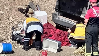 Uçuruma yuvarlanan araçtaki çift hayatını kaybetti