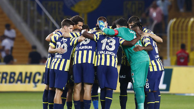 Adana Demirspor'u deviren Fenerbahçe, liderliği kaptı 