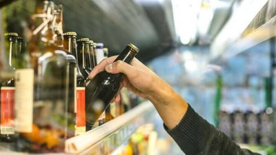 Alkollü içkilere dev zam!