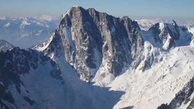 Alplerin zirvesinde fotoğraf çekmek istedi: Feci şekilde can verdi