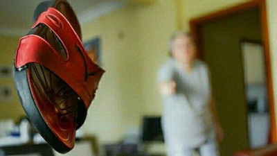 'Anne terliği' silah sayıldı 