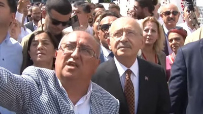 CHP lideri Kılıçdaroğlu'ndan Deprem Anıtı'na ziyaret
