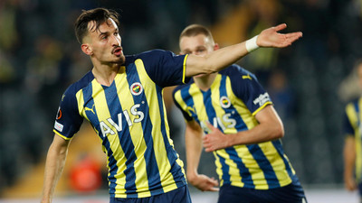 Fenerbahçe'de dikkat çeken ayrılık: Forvet hattında bir kişi eksildi