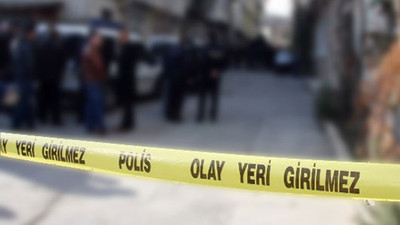 Kahvehanede tartıştığı kişiyi silahla yaraladı, muhtarlığa sığınan eşini öldürdü