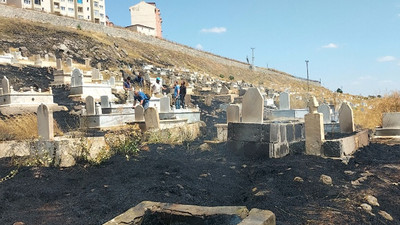 Kars'ta mezarlık yangını 