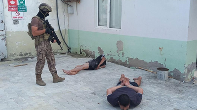 Mersin’de eylem hazırlığındaki 2 PKK’lı yakalandı