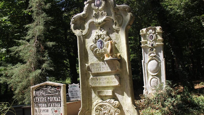 Ölmeden önce kendi mermer taşını elleriyle yaptı