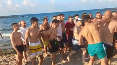 Önce boğulmaktan kurtardılar, sonra dövdüler 