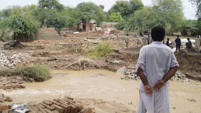 Pakistan'daki sellerde 2 ayda 777 kişi öldü 