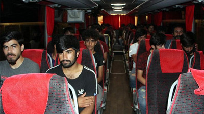 Ülkeye kaçak yollardan giriş yapan 227 Afgan göçmen sınır dışı edilmek üzere İstanbul'a gönderildi