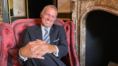 Cem Uzan 'sayılı günler kaldı Türkiyem' diyerek açıkladı