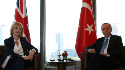 Erdoğan, Birleşik Krallık'ın yeni başbakanı Truss ile Türkevi'nde görüştü
