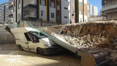 Şanlıurfa'da iş cinayeti: İstinat duvarının altında kalan operatör kurtarılamadı