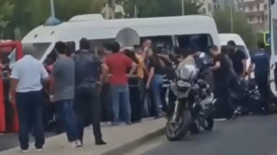 Diyarbakır'da Yunus ekibi minibüsle çarpıştı: 2 polis yaralı