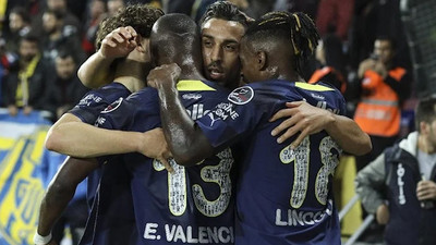 Fenerbahçe, Ankaragücü'nü 3 golle geçti