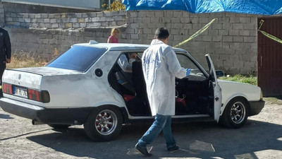 Garajdaki otomobilde 2 kişinin cansız bedenine ulaşıldı