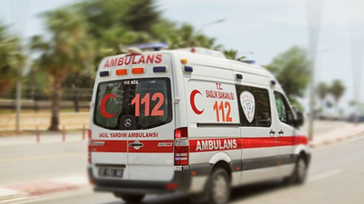 Mersin’de minibüs TIR’a çarptı: 1 kişi hayatını kaybetti