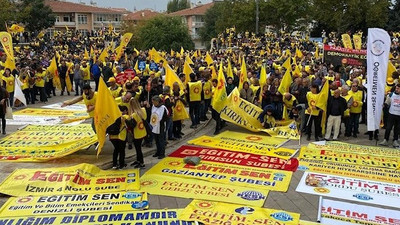 Öğretmenler, AKP'nin meslek kanuna karşı Ankara'da bir araya geldi