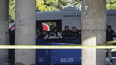 Polis memuru Ankara'da dehşet saçtı: Eşini ve kayınpederini öldürüp, intihar etti