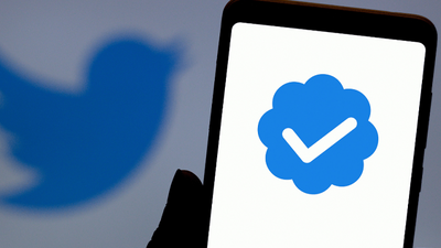 Avukattan 'mavi tik' değerlendirmesi: Twitter reklamlardan kurtulacak