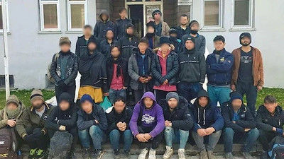 Bitlis'te 28 kaçak göçmen yakalandı