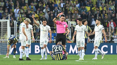 Fenerbahçe 10 kişi kaldığı maçta 3 puanı Giresunspor'a kaptırdı
