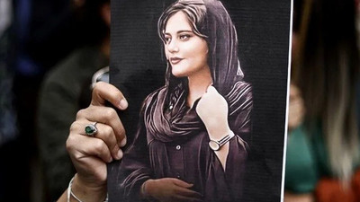 İran'da Mahsa Amini protestolarına ilişkin bir kişiye daha idam cezası