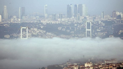 İstanbul'da yoğun sis: Vapur seferleri iptal edildi