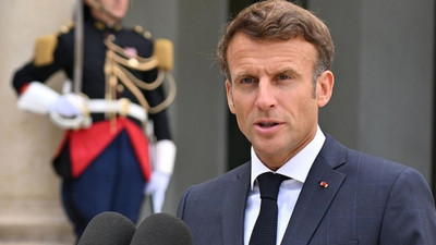 Macron: Dünyada iki büyük güç görmek isteyenler, bu ciddi bir hata