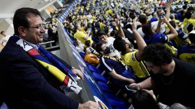 Fenerbahçe tribünleri, İmamoğlu'nu coşkuyla karşıladı: Yoğun destek