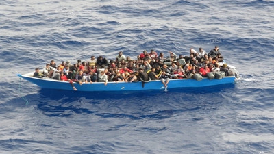 Son bir haftada 743 düzensiz göçmen kurtarıldı
