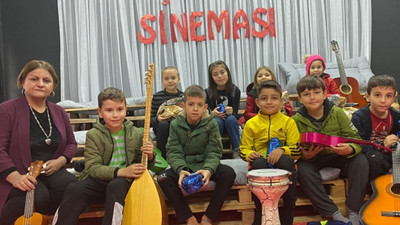 Türkiye genelinde müzik sınıfı seferberliği... Neşe Bakay öncülüğünde iki sınıf açıldı, üçüncüsü yolda...