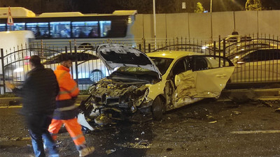 3 aracın karıştığı kazada 1 polis memuru hayatını kaybetti, 5 kişi yaralandı