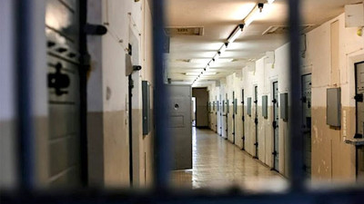 Cezaevindeki tutuklunun sigarasız odaya nakledilme talebinin reddine hak ihlali
