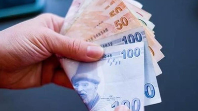 Emekli maaşının asgari ücret seviyesine çekilmesi için verilen kanun teklifi AKP-MHP oylarıyla reddedildi