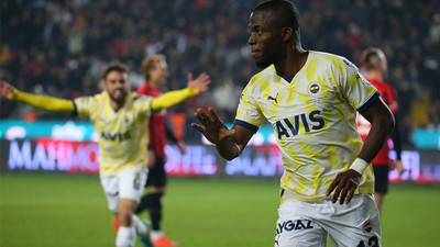 Fenerbahçe, Gaziantep deplasmanında 3 puanı son dakikada aldı
