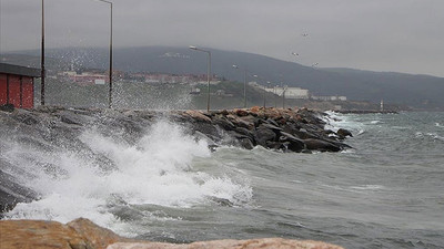 Meteoroloji'den Karadeniz'de fırtına uyarısı