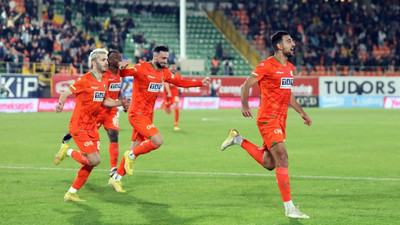 Son şampiyon Trabzonspor'a Alanyaspor deplasmanında 5 gollü büyük şok