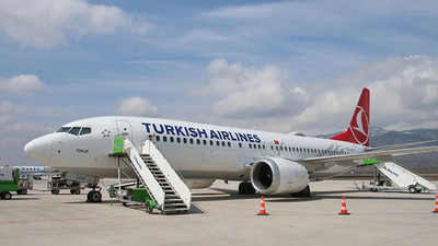 Tunus'lu yolcu kabin memuruna saldırdı: Uçak acil iniş yaptı