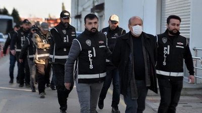 Adana’da yıkılan 11 binayla ilgili 15 kişi gözaltına alındı