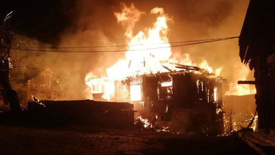 Bolu'da çıkan yangında 5 ev küle döndü