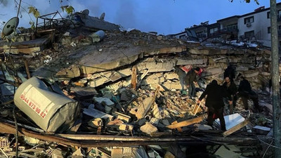 Depremlerde can kaybı 40 bin 689'a yükseldi
