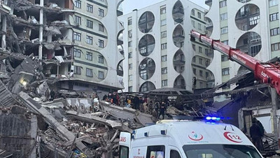 Diyarbakır'da yıkılan iş merkezinin mülk sahibi ve proje sorumluları yakalandı