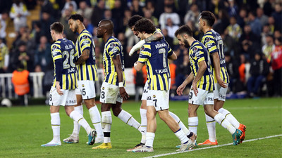 Fenerbahçe, Konyaspor'u dağıttı