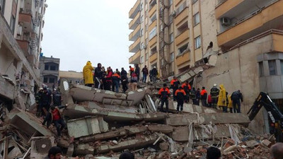 Gaziantep'te yıkılan binalarla ilgili soruşturma başlatıldı