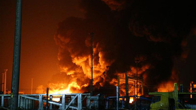 İskenderun Limanı'nda depremde çıkan yangın üç gündür sürüyor