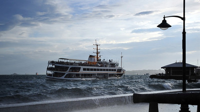 İstanbul'da deniz seferlerine lodos engeli